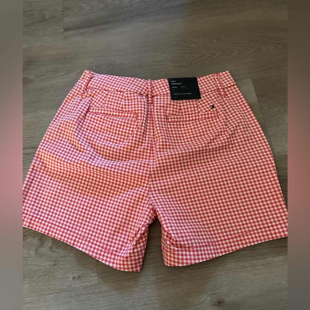 Tommy Hilfiger red plaid shorts size 2 - Picture 4 of 4